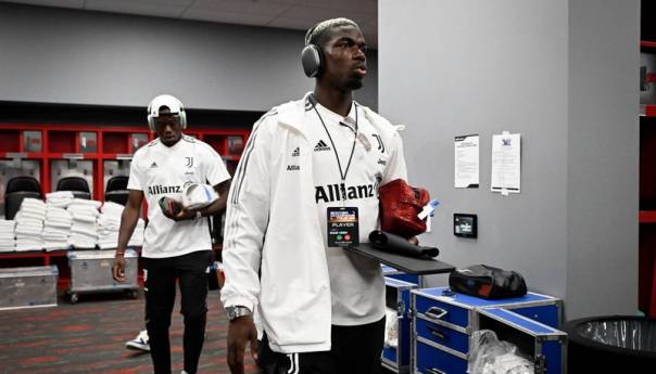 Pogba povrijedio koljeno, propušta početak sezone