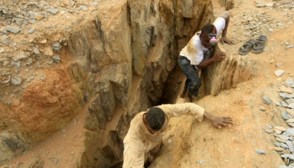 Poginulo 14 osoba u urušavanju rudnika zlata u Sudanu