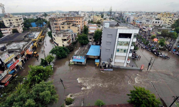 Poginulo 46 ljudi u poplavama u indijskoj državi Uttarakhand