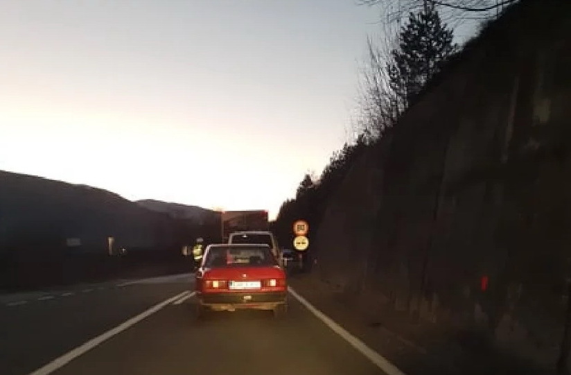 Poginuo biciklista u nesreći na putu Jajce - Jezero