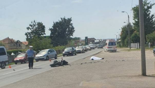 Poginuo motociklista u Dvorovima kod Bijeljine