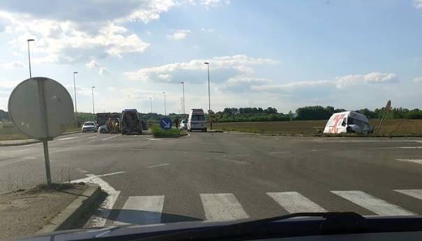 Poginuo muškarac u sudaru dva automobila kod Bijeljine