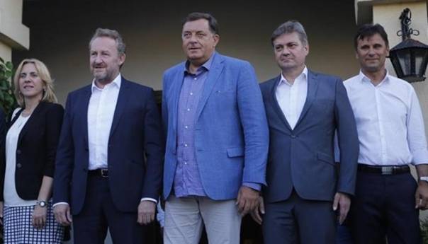 Pogledajte neumoljive pokazatelje: RS preživljava na račun Federacije