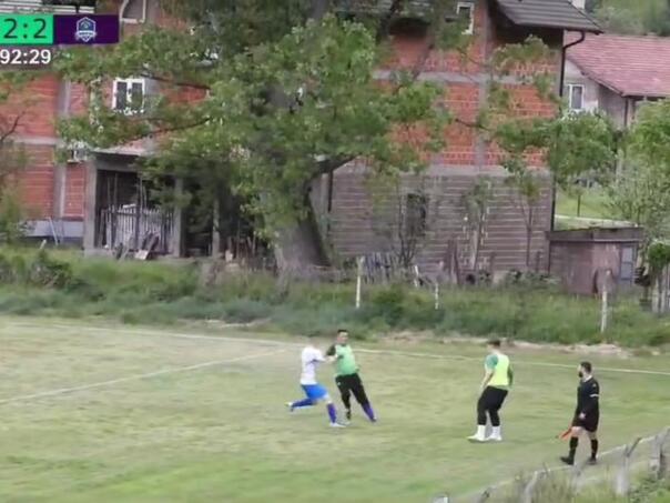 Pogledajte 'horor' suđenje u Drugoj ligi TK: 'U Sapni je jučer fudbal umro'