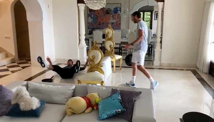 Pogledajte kako Đoković igra tenis u samoizolaciji