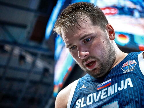 Pogledajte kako je Dončić divljao na sudije: Vrijeđao ih i pokazivao da su potkupljeni