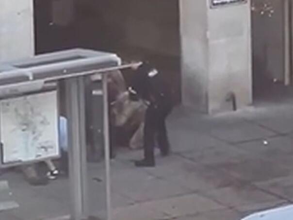 Pogledajte kako je izgledalo hapšenje osumnjičenog za pucnjavu kod Bijele kuće