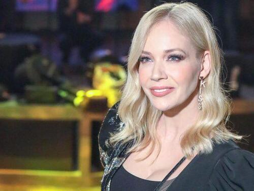 Pogledajte kako je Jelena Rozga pjevala sa 17 godina