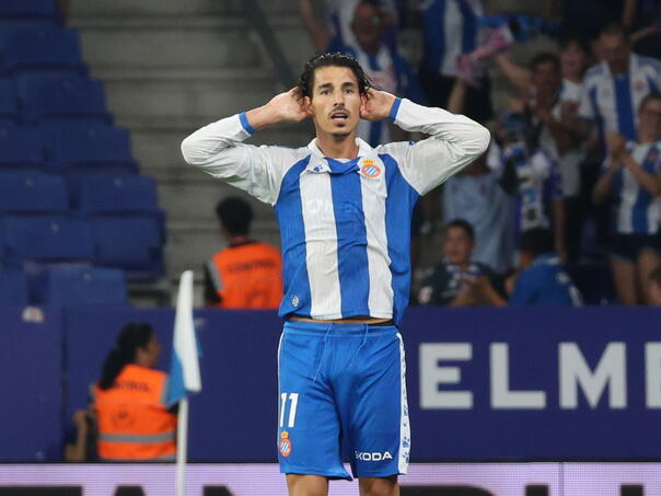 Pogledajte kako je napadač Espanyola čudesnim udarcem glavom srušio Atletico