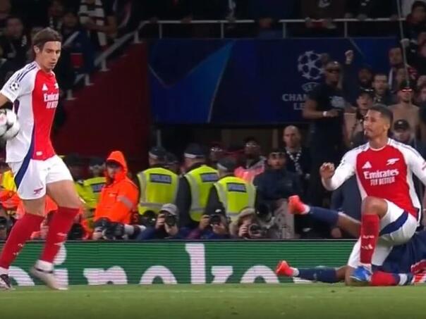Pogledajte nevjerovatnu grešku slovenskog sudije na meču Arsenal-PSG