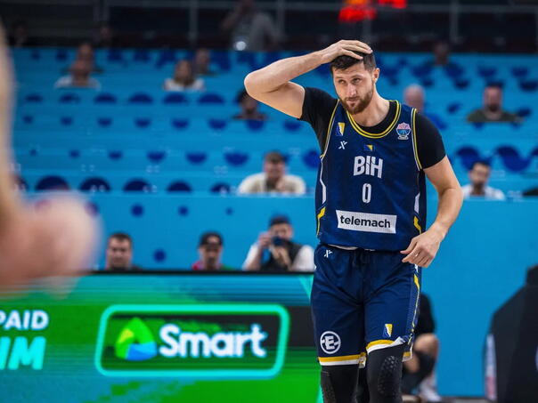 Pogledajte Nurkićev show u prvom poluvremenu protiv Poljske