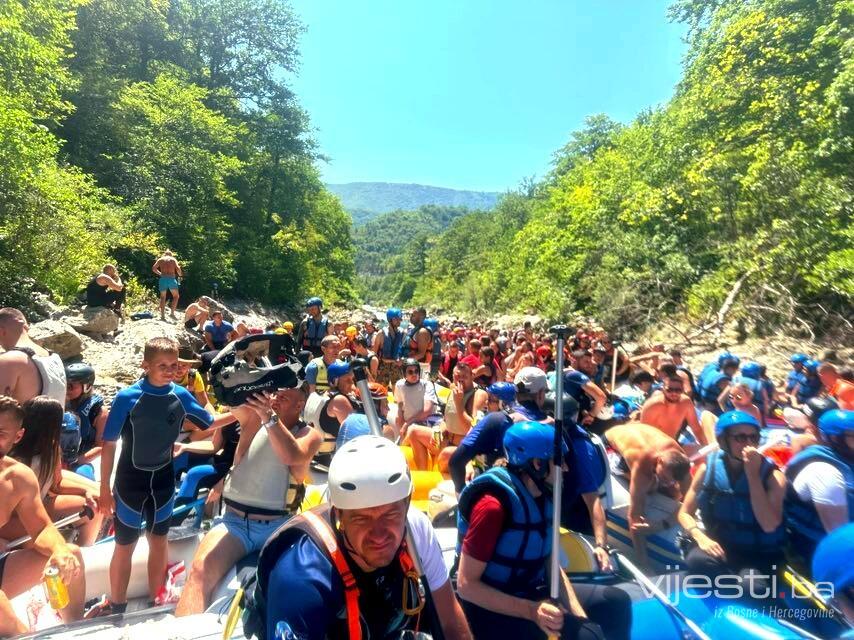 Pogledajte prizore sa današnjeg raftinga: Neretva ispunjena čamcima