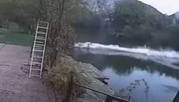 Pogledajte trenutak kada se srušio most kod Ovčar Banje