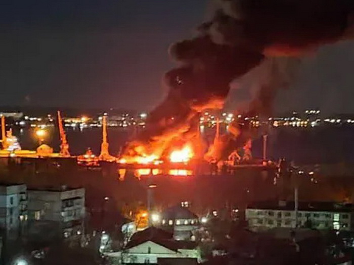 Pogledajte trenutak uništenja ruskog ratnog broda