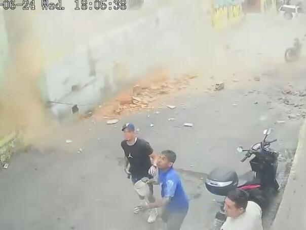Pogledajte trenutke udara strašnih zemljotresa u Venecueli