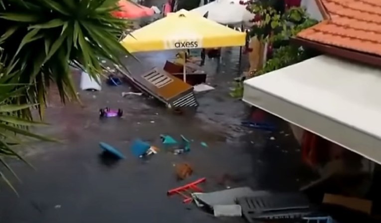 Pogledajte udar mini-tsunamija u Turskoj