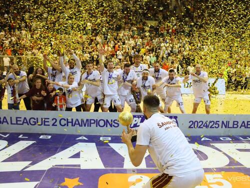 Pogledajte veliko slavlje u Skenderiji nakon povratka Bosne u elitu!