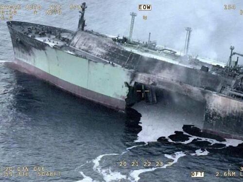 Pogođen ruski tanker na Mediteranu: "Bilo kada može eksplodirati"