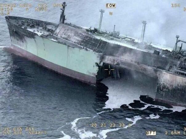 Pogođen ruski tanker na Mediteranu: "Bilo kada može eksplodirati"