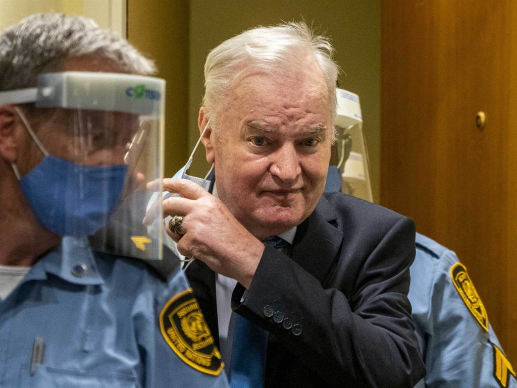 Pogoršalo se stanje ratnog zločinca Ratka Mladića: Jedva priča, ne može da ustane...