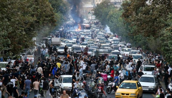 Pogubljena još dva demonstranta u Iranu