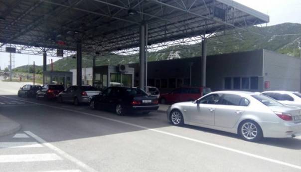 Pojačan promet na GP Hum na izlazu iz BiH