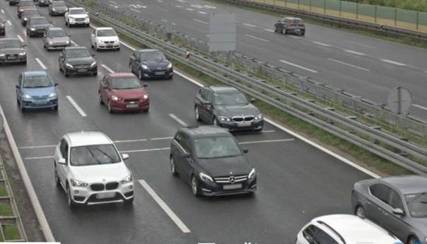 Pojačan promet na ulazu u Hrvatsku, strože kontrole za Srbiju i BiH