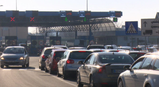 Pojačan promet vozila na graničnim prelazima