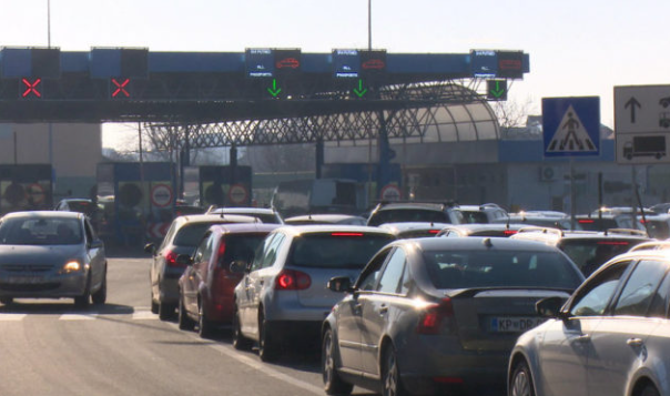 Pojačan promet vozila na graničnim prelazima