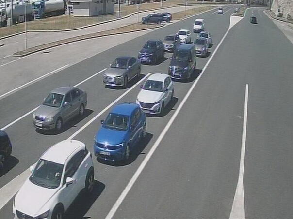 Pojačan promet vozila na graničnim prelazima na ulazu u BiH