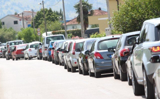 Pojačan promet vozila na graničnim prijelazima