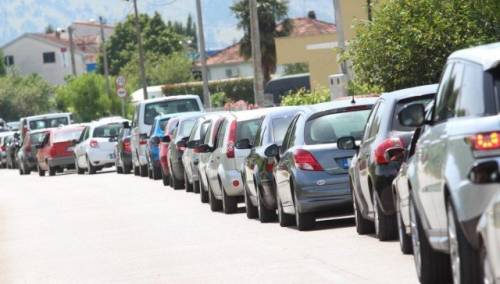 Pojačan promet vozila na graničnim prijelazima
