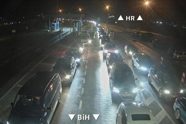 Pojačan promet vozila na ulazu u BiH