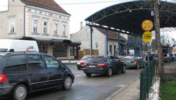 Pojačana frekvencija vozila na dva granična prijelaza