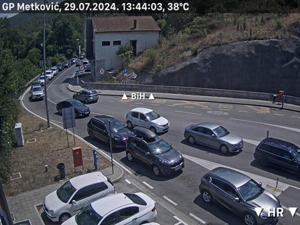 Pojačana frekvencija vozila na graničnim prelazima