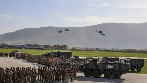 Pojačane vojne aktivnosti EUFOR-a u petak u blizini aerodroma u Sarajevu