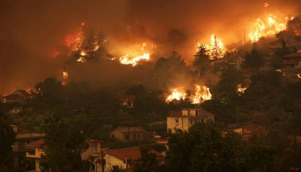 Fotografije i snimke iz zraka izgorenih područja u Grčkoj