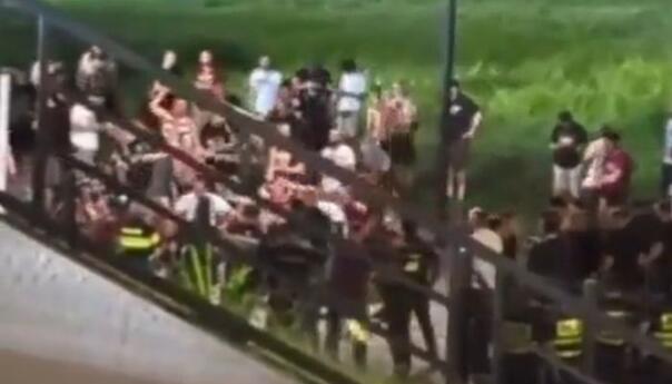 Pojavio se snimak Hordi zla nakon izbacivanja sa stadiona