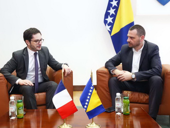 'Pojedinci se takmiče u izjavama ko je više za EU, a predlažu rješenja suprotna od toga'