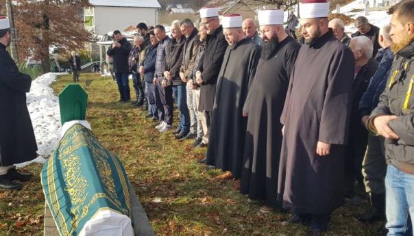 Pokopan Redžep Karišik, jedini preživjeli svjedok zločina na Uborku