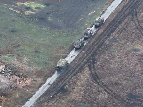 Pokrovsk pred padom, Rusi nadiru sa svih strana