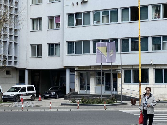 Pokušaj ubistva: Komšiju tukao motkom i htio ga ugušiti