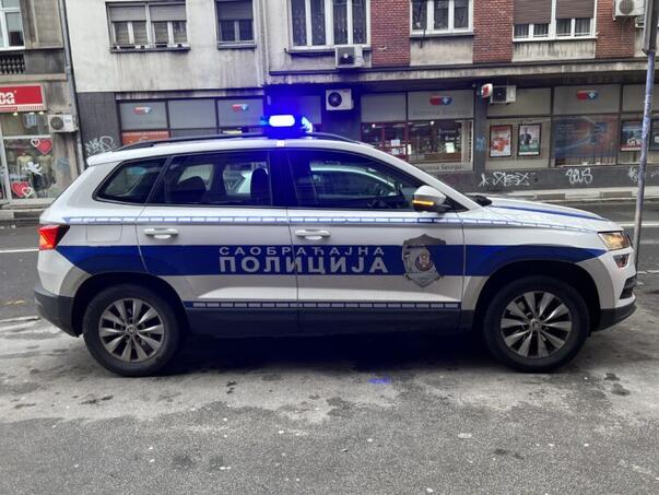 Pokušaj ubistva u Novom Pazaru: Udarili motociklistu 'audijem', pa ga pretukli palicama