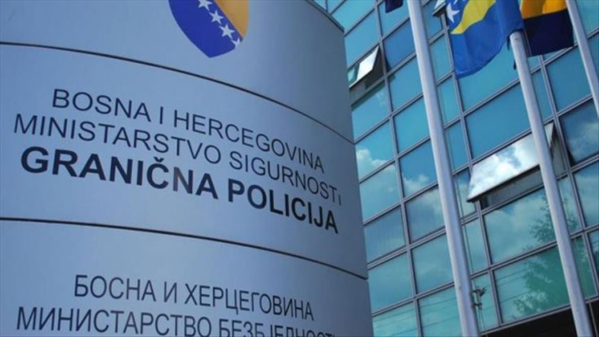 Pokušao prokrijumčariti pet osoba sa Kosova u BiH
