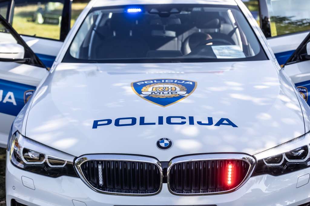 Pokušavao izbjeći privođenje, skočio s prvog sprata kuće i poginuo