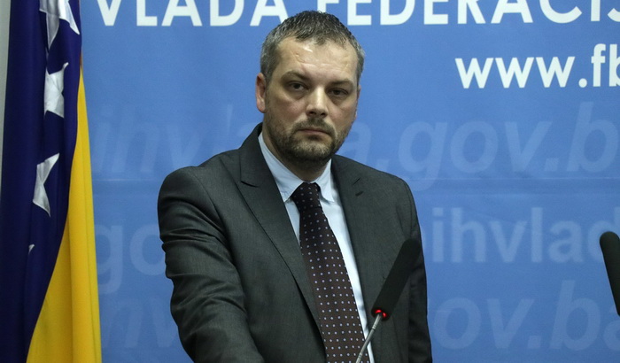 Pola miliona KM za nabavku besplatnih udžbenika