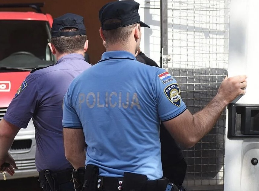 Policajac iz Bjelovara kolegicu nazvao "guskom", vrijeđao je i na druge načine