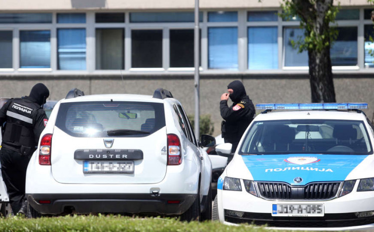 Policajci opljačkali migrante u Banjoj Luci: Pušteni iz pritvora