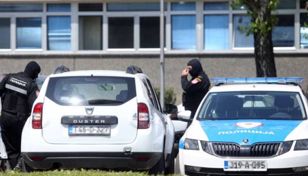 Policajci opljačkali migrante u Banjoj Luci: Pušteni iz pritvora