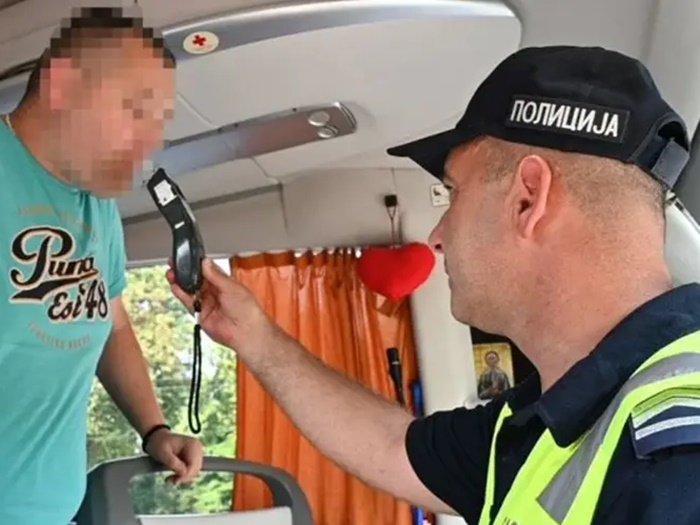 Čačak: Vozač autobusa vozio sa 2,55 promila alkohola u organizmu
